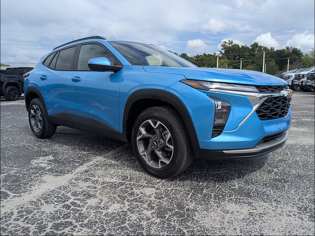 New 2026 Chevrolet Trax FWD LT