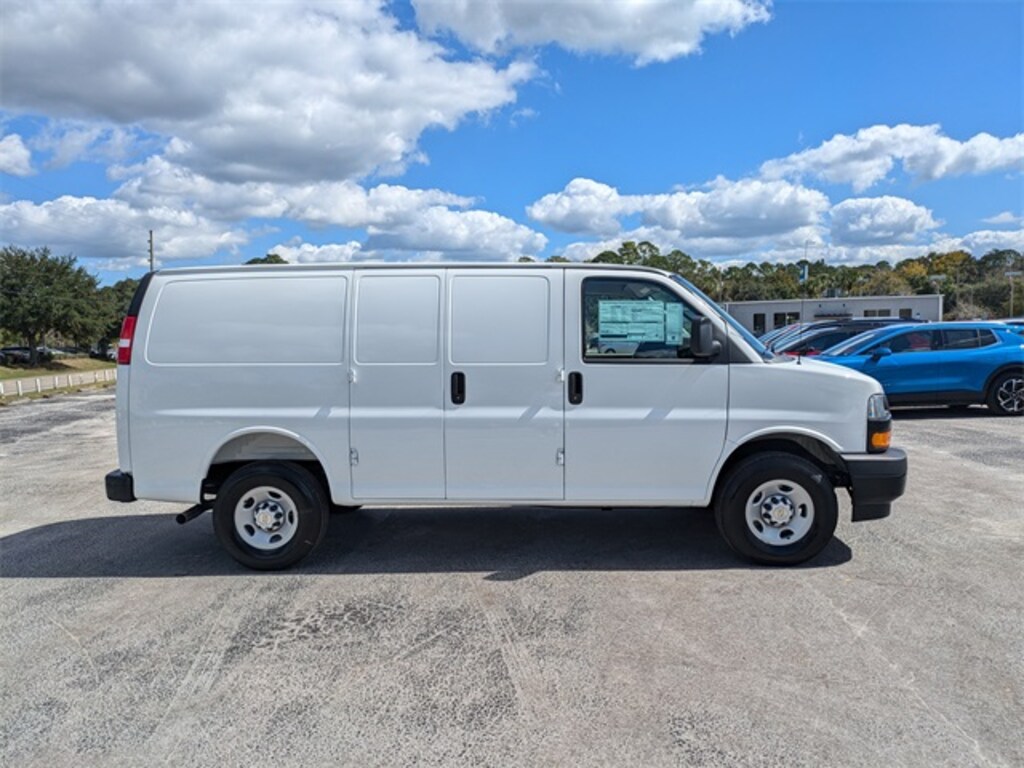 New 2025 Chevrolet Express Cargo 2500 Work Van Van Cargo Van