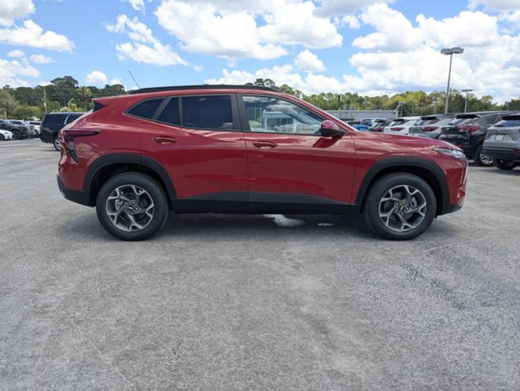 New 2026 Chevrolet Trax LT SUV