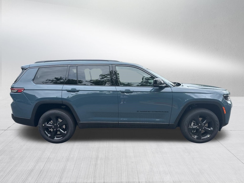 New 2026 Jeep Grand Cherokee L LIMITED 4X4 Sport Utility