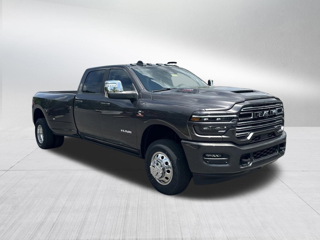 New 2026 Ram 3500 LARAMIE CREW CAB 4X4 8' BOX Pickup
