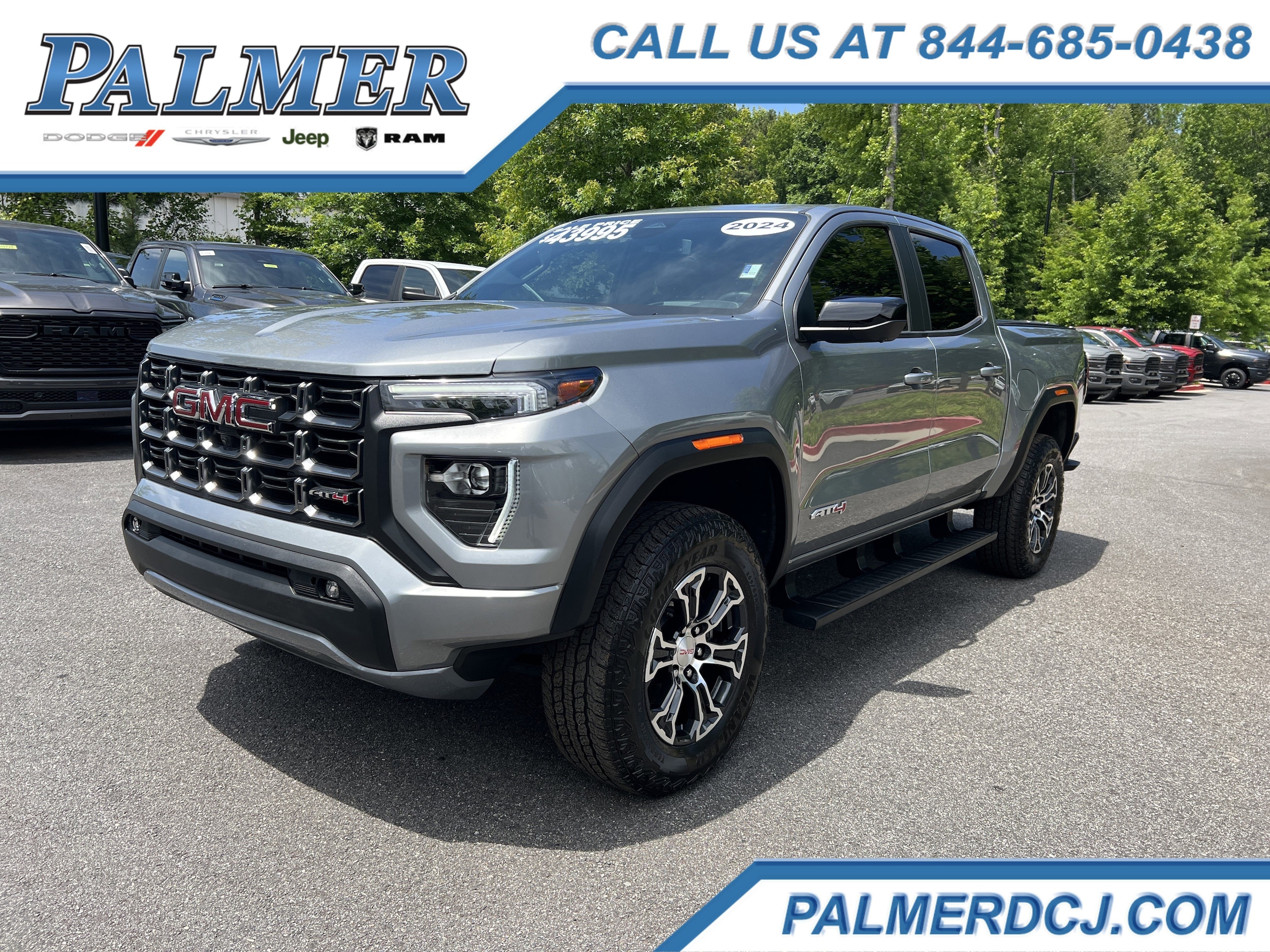 2024 GMC Canyon 4WD AT4 Crew Cab Short Box's photo