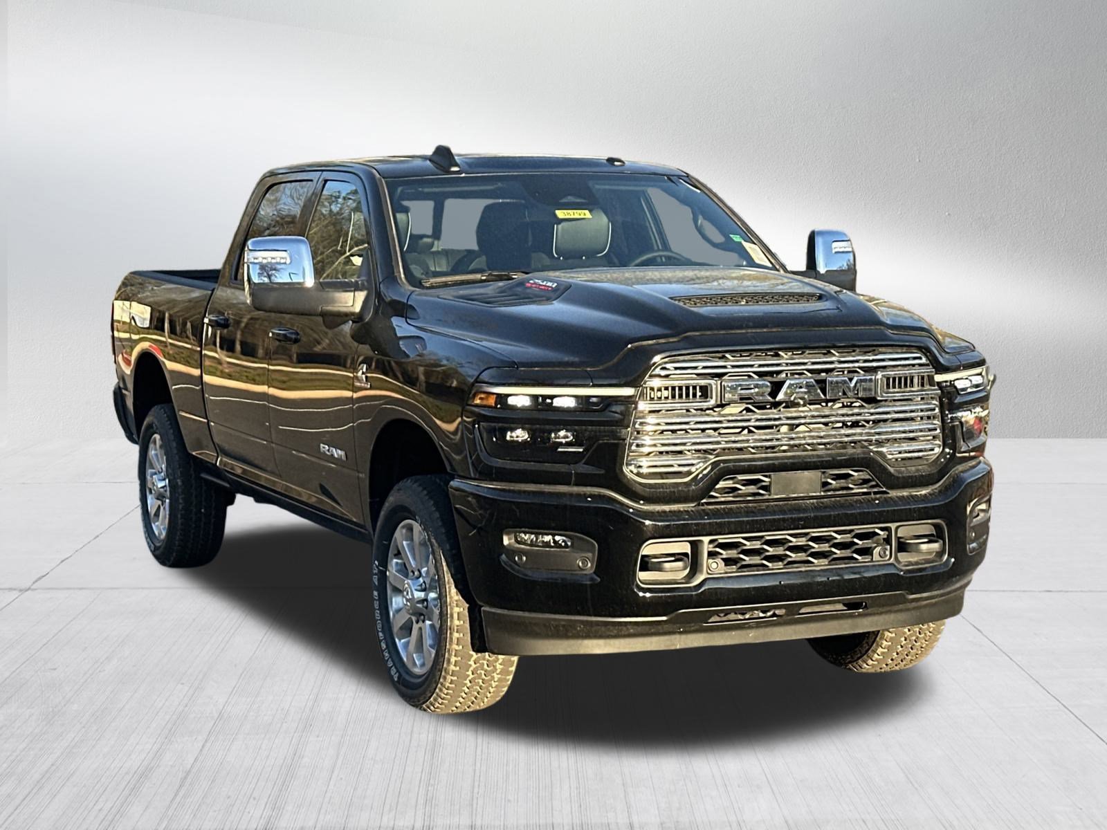 2025 Ram 2500 Laramie photo 3