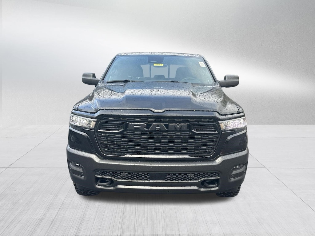 New 2026 Ram 1500 WARLOCK CREW CAB 4X4 5'7 BOX Pickup