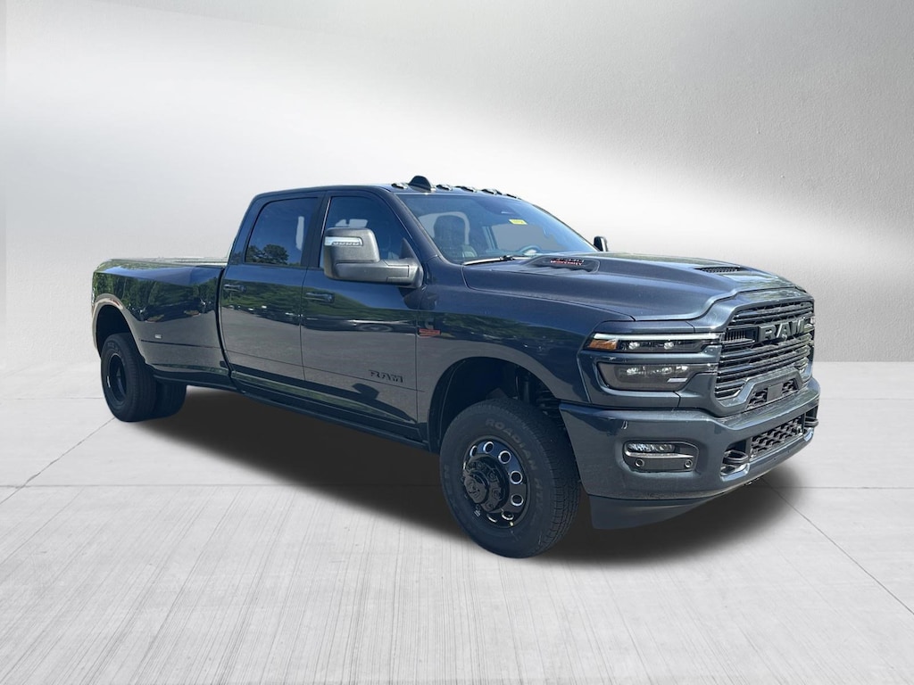 New 2026 Ram 3500 LARAMIE CREW CAB 4X4 8' BOX Pickup
