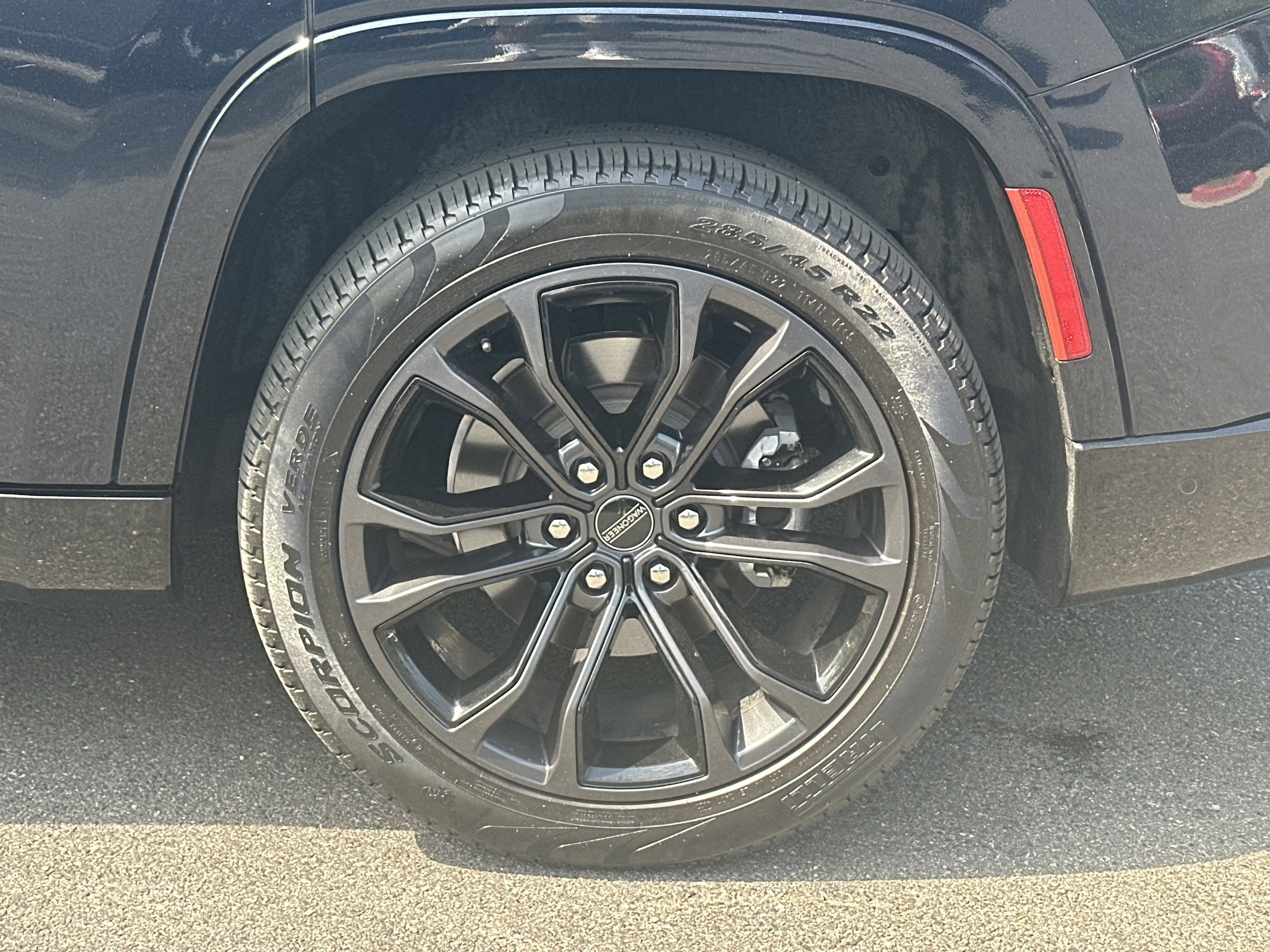 2024 Jeep Grand Wagoneer Series III - Photo 18