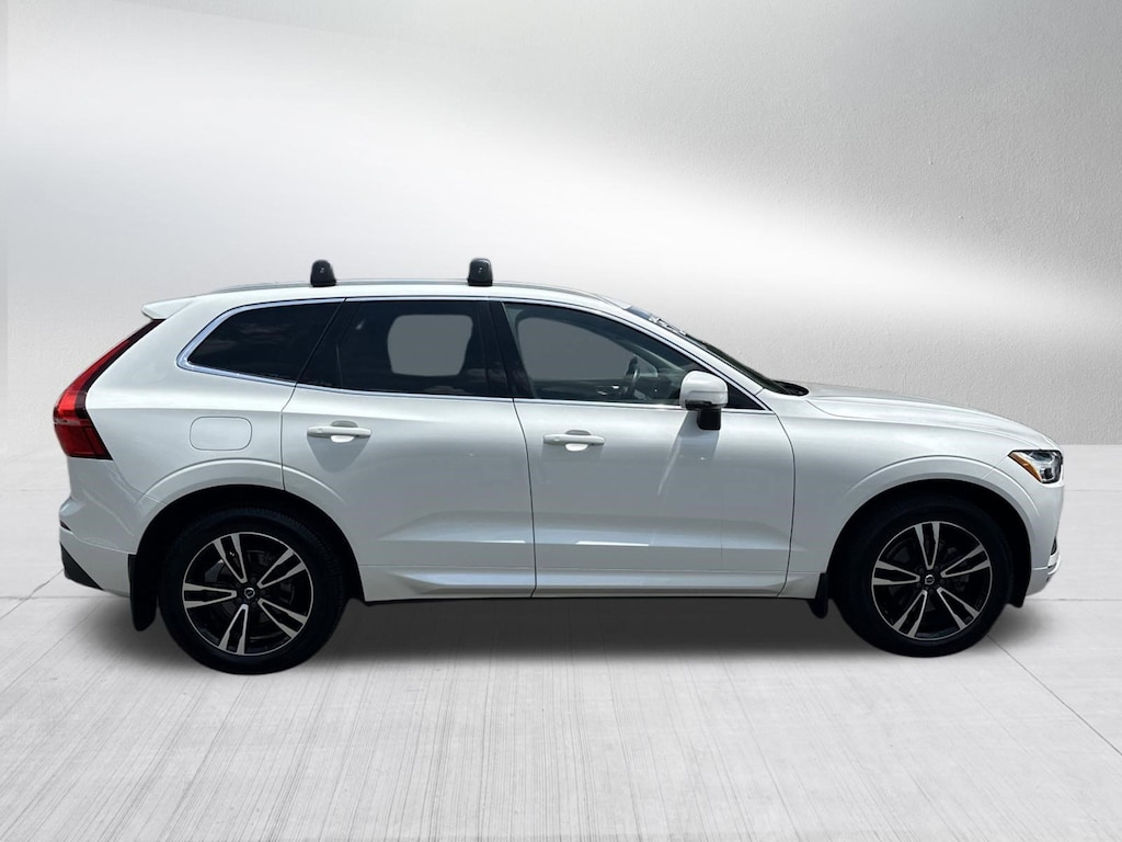 Used 2020 Volvo XC60 T5 Momentum SUV