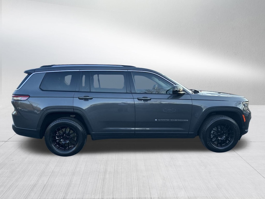Certified 2021 Jeep Grand Cherokee L Laredo SUV