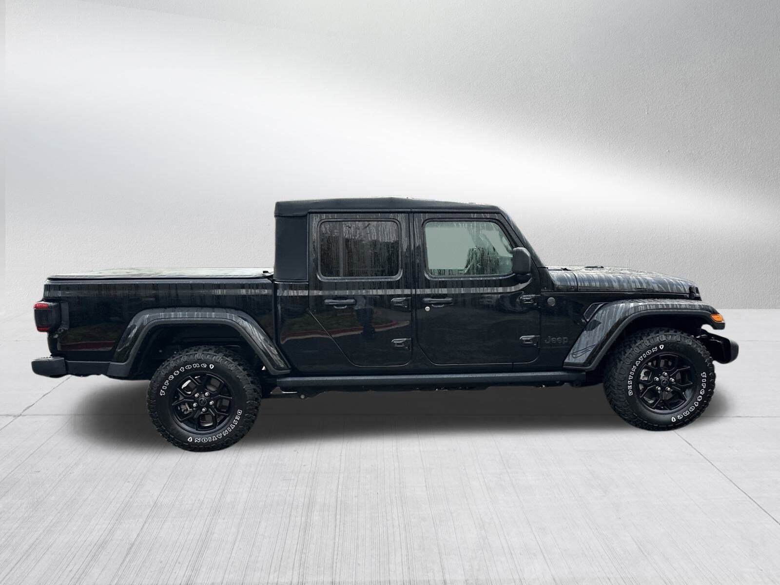 2024 Jeep Gladiator Sport photo 4