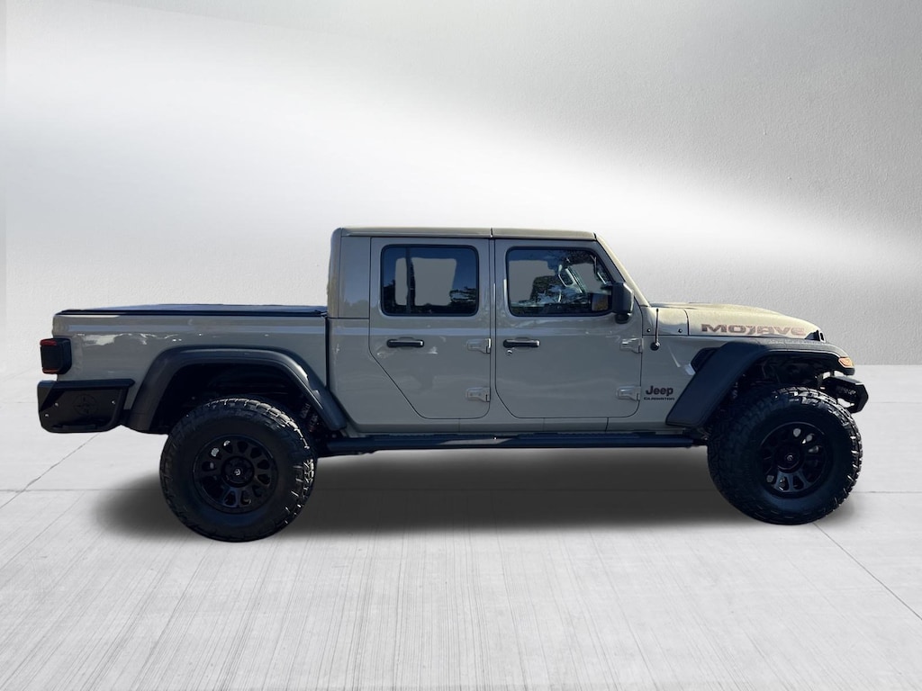 Used 2020 Jeep Gladiator Mojave Truck Crew Cab