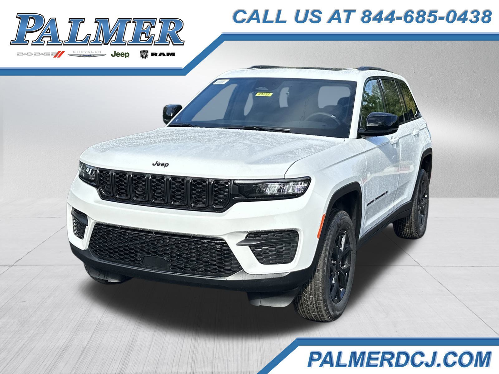 2025 Jeep Grand Cherokee Altitude's photo