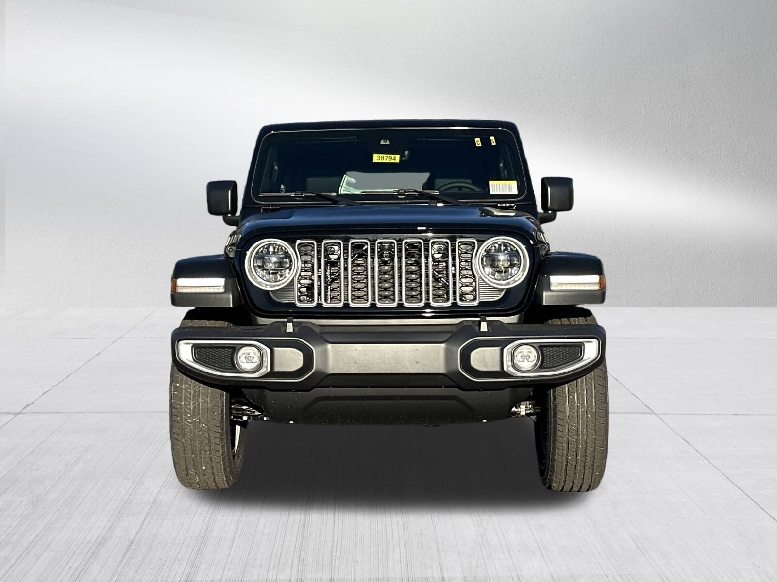 2025 Jeep Wrangler Sahara photo 2