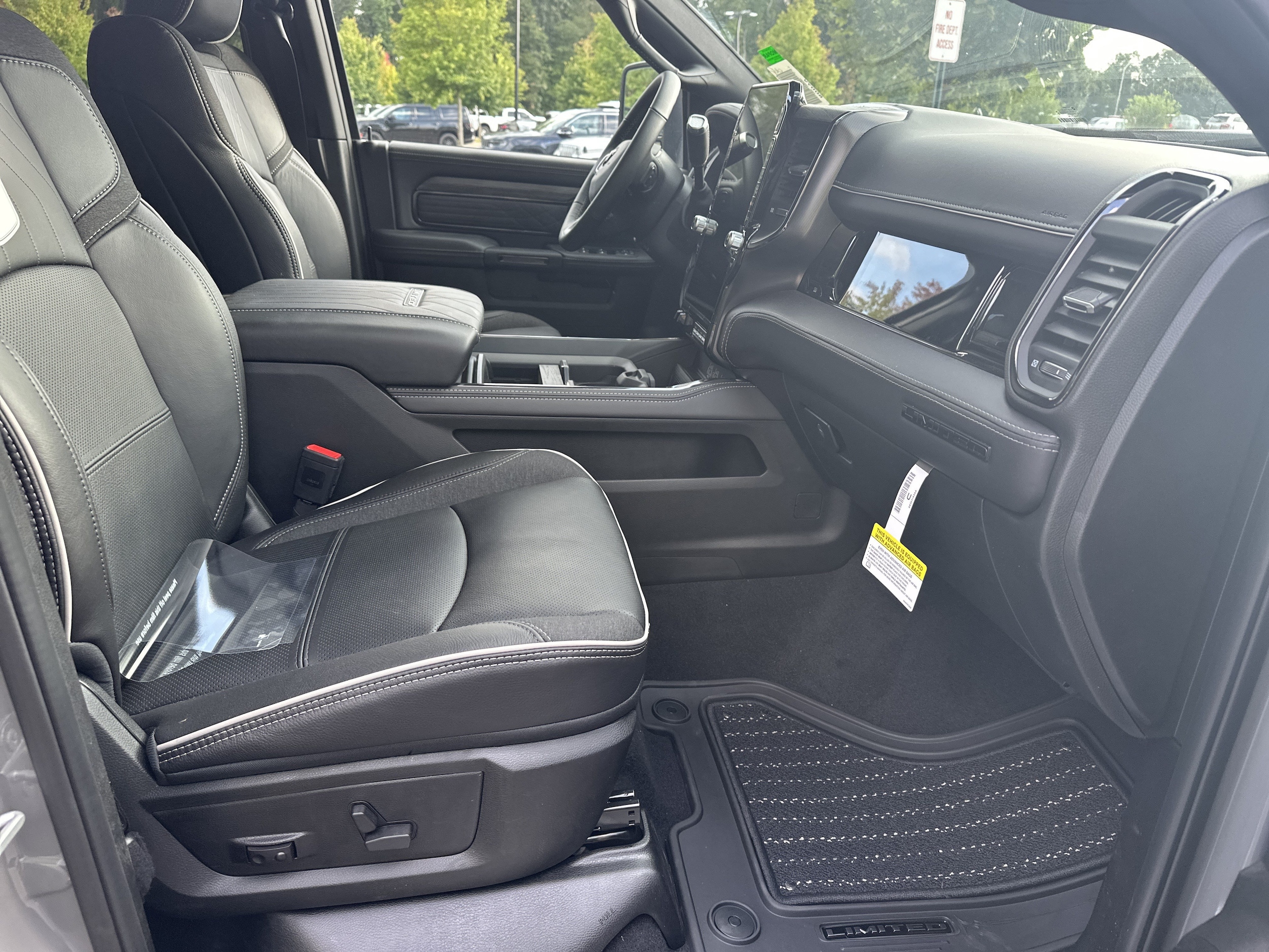 2026 RAM 2500 Limited - Photo 13