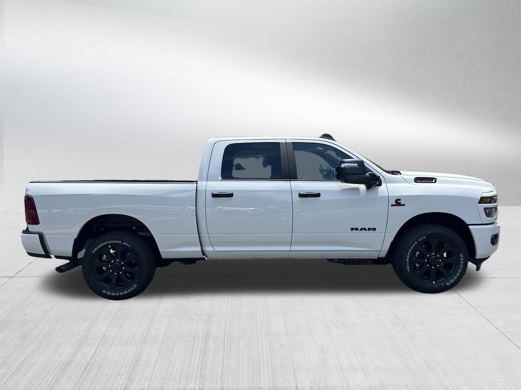 New 2026 Ram 2500 BIG HORN CREW CAB 4X2 6'4 BOX Pickup