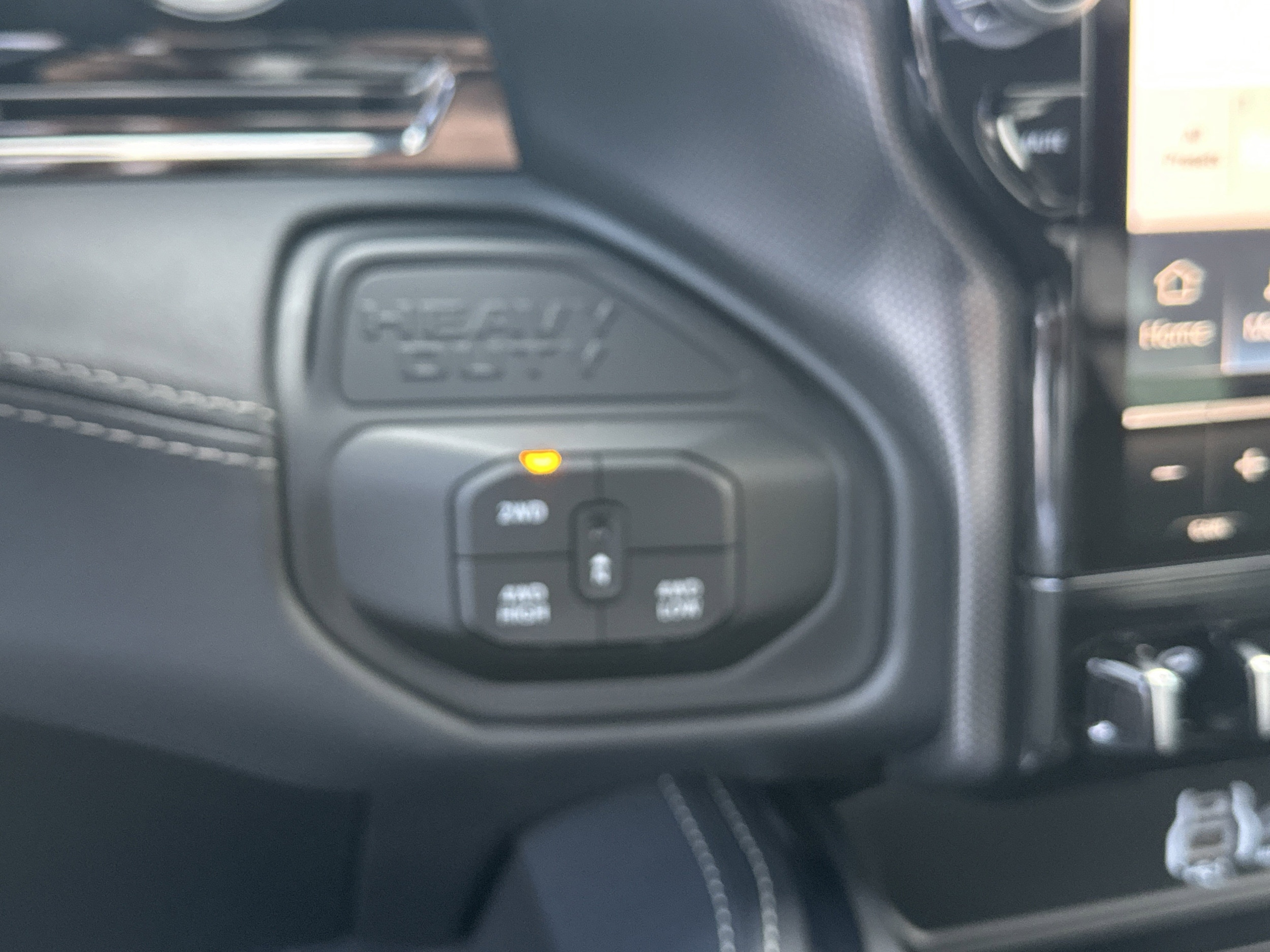 2025 RAM 2500 Limited - Photo 33