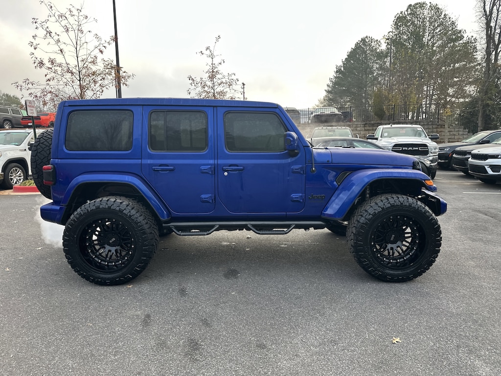 Used 2020 Jeep Wrangler Unlimited Sahara SUV