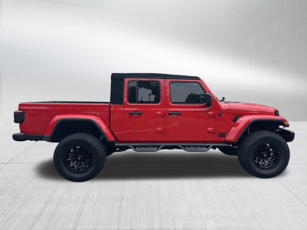 Used 2020 Jeep Gladiator Overland Truck Crew Cab