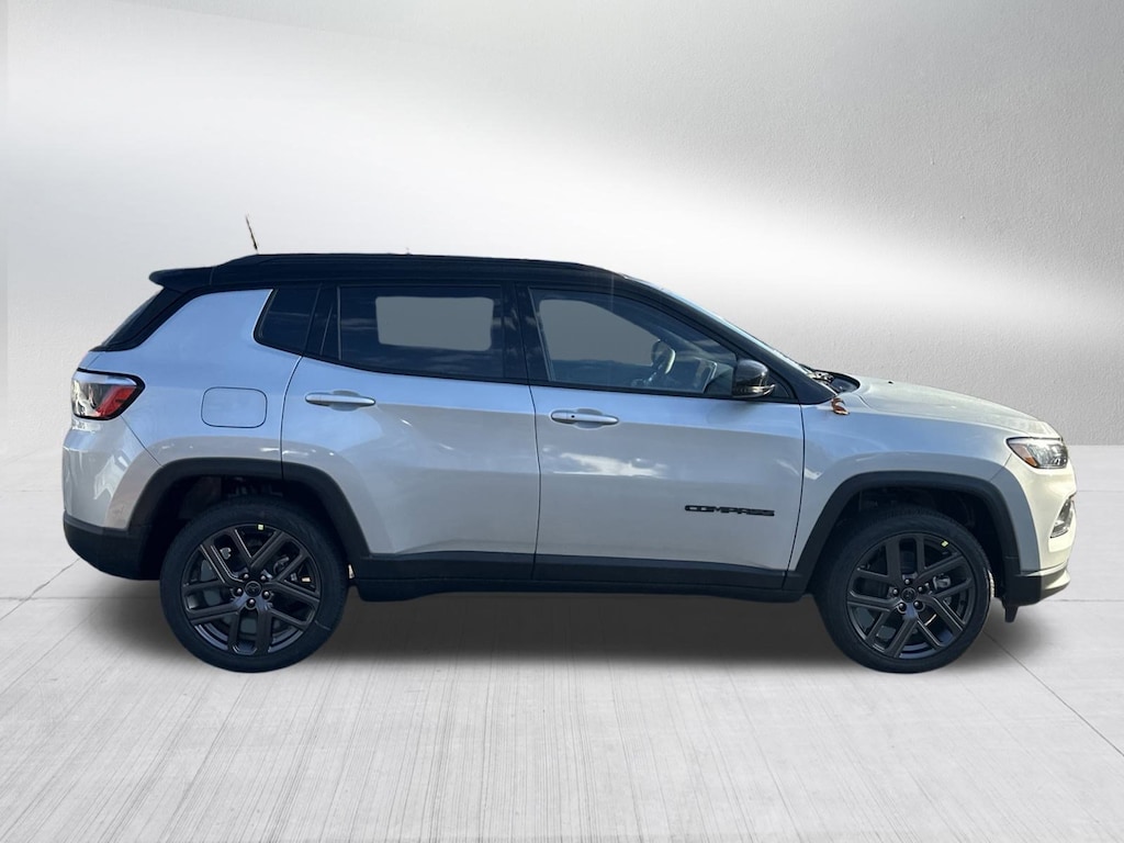 New 2026 Jeep Compass LIMITED ALTITUDE 4X4 Sport Utility