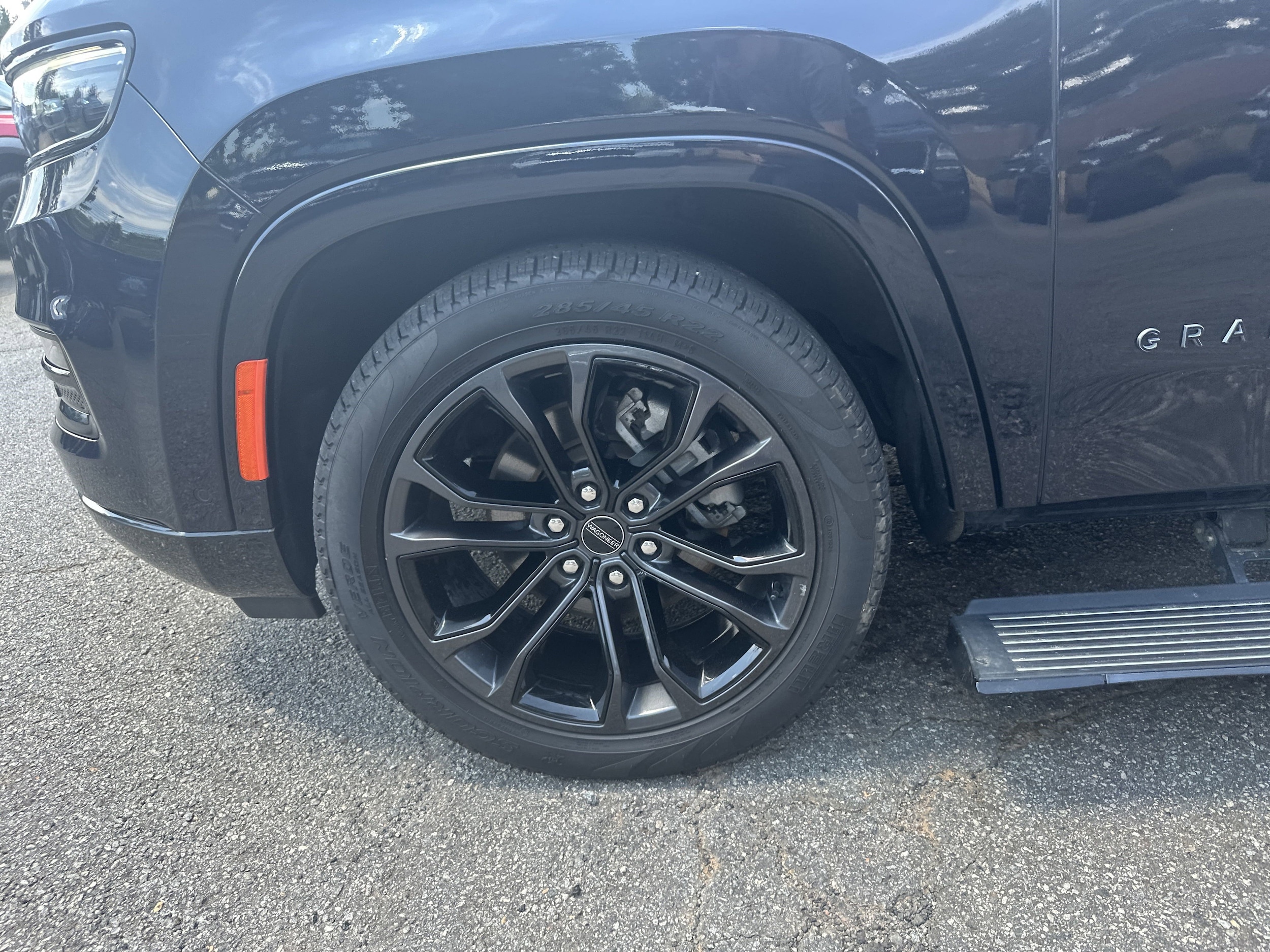 2024 Jeep Grand Wagoneer Series III - Photo 11