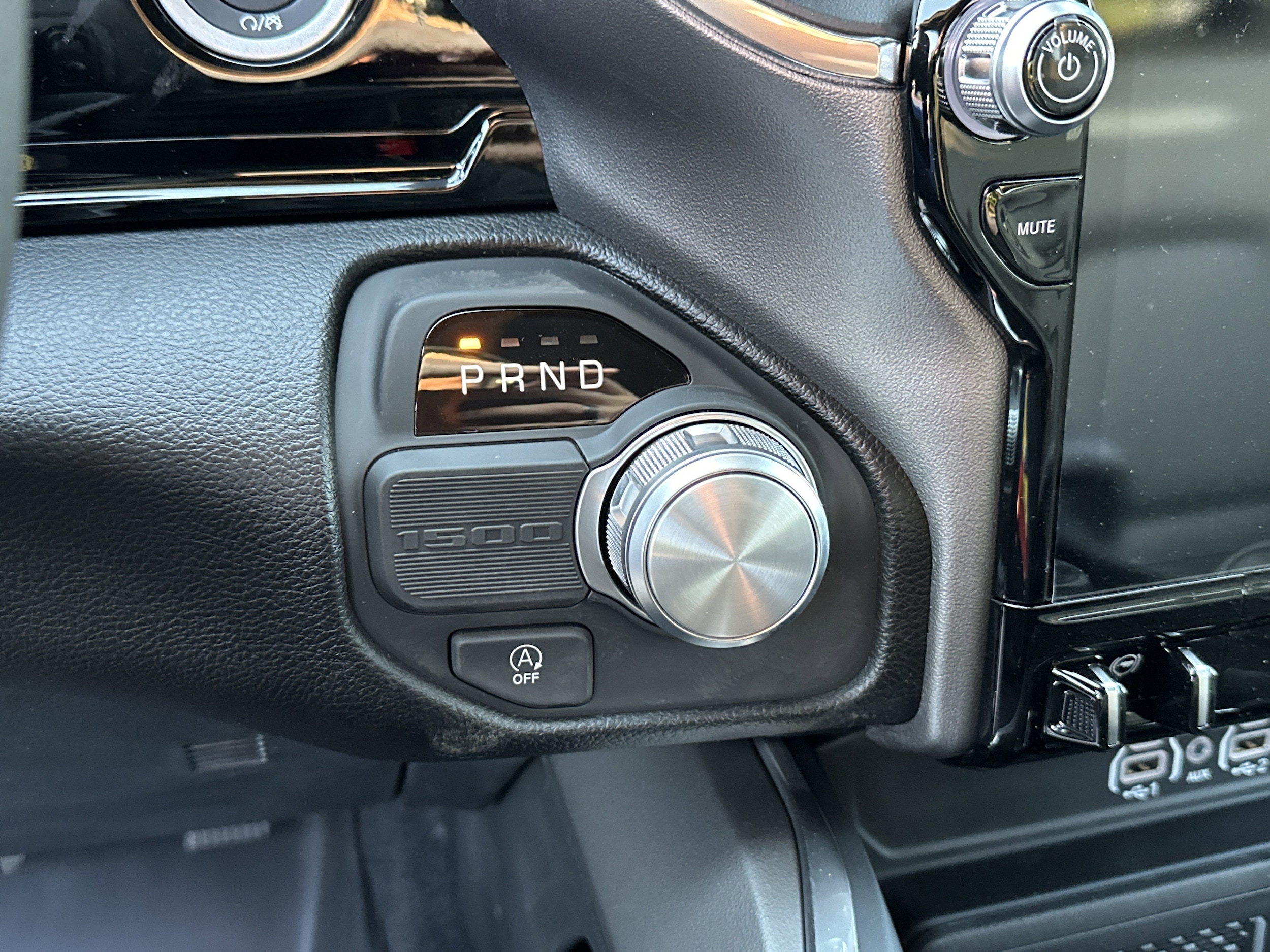 2026 RAM 1500 Laramie - Photo 25