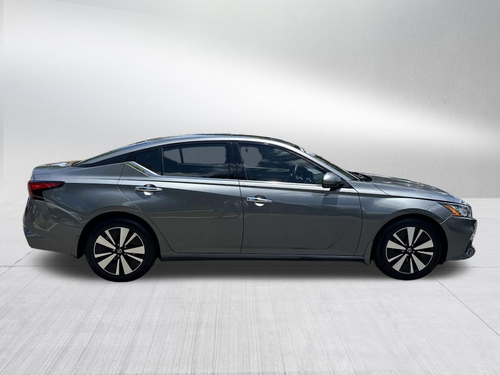 Used 2019 Nissan Altima 2.5 SV Sedan