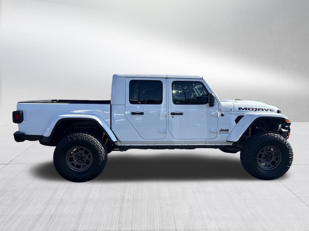 Used 2022 Jeep Gladiator Mojave Truck Crew Cab