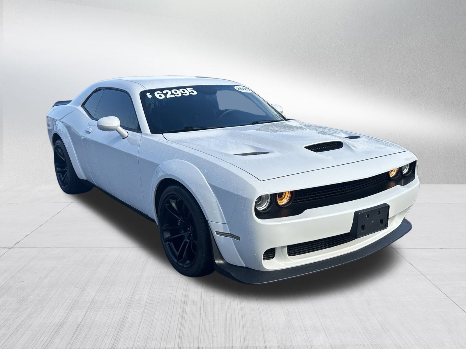 2023 Dodge Challenger R/T Scat Pack Widebody photo 3