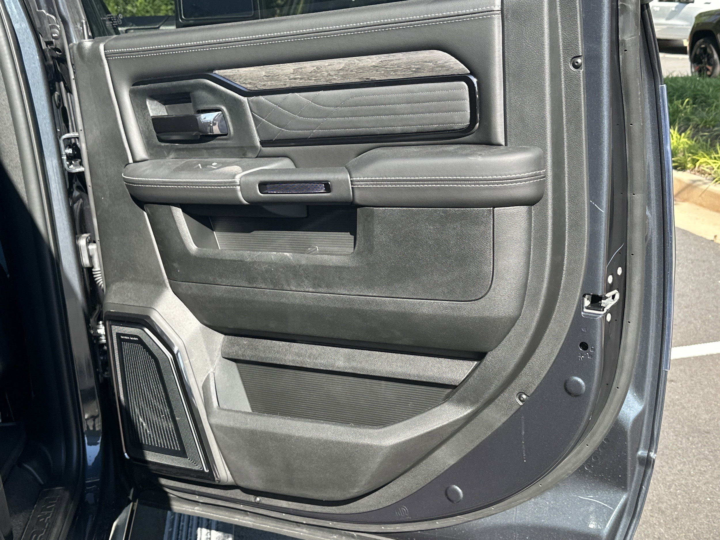 2026 RAM 2500 Limited - Photo 16