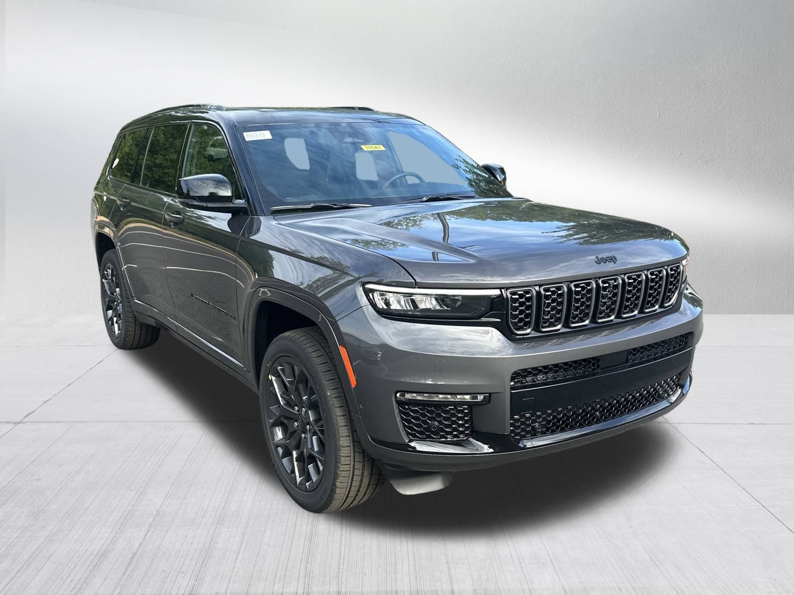 2025 Jeep Grand Cherokee L Summit Reserve photo 2