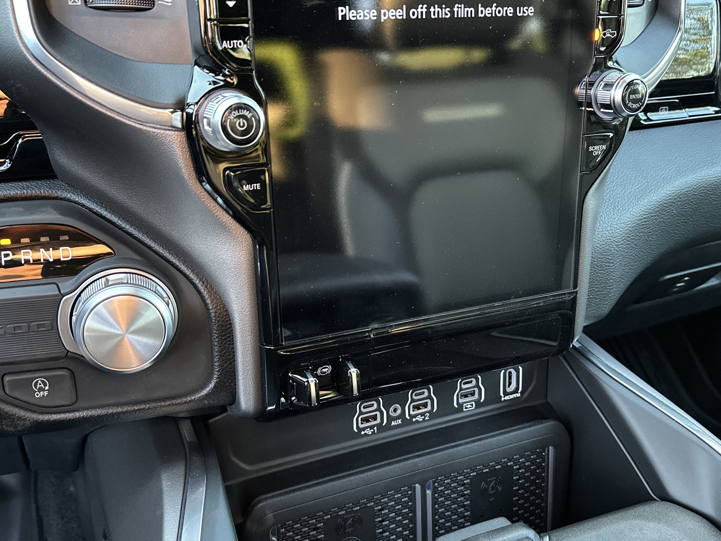 2026 RAM 1500 Laramie - Photo 24