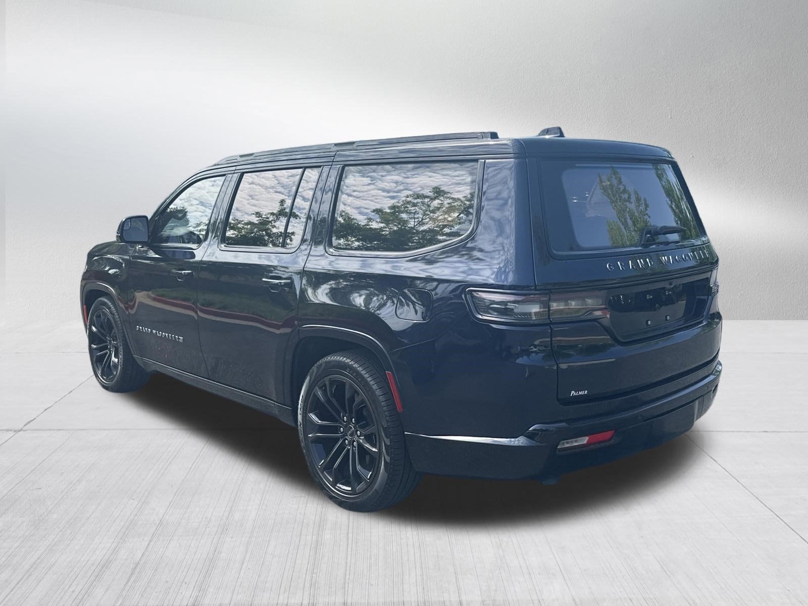 2024 Jeep Grand Wagoneer Series III - Photo 7