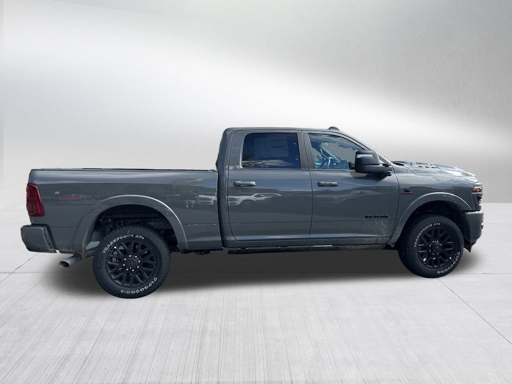 New 2026 Ram 2500 LIMITED CREW CAB 4X4 6'4 BOX Pickup