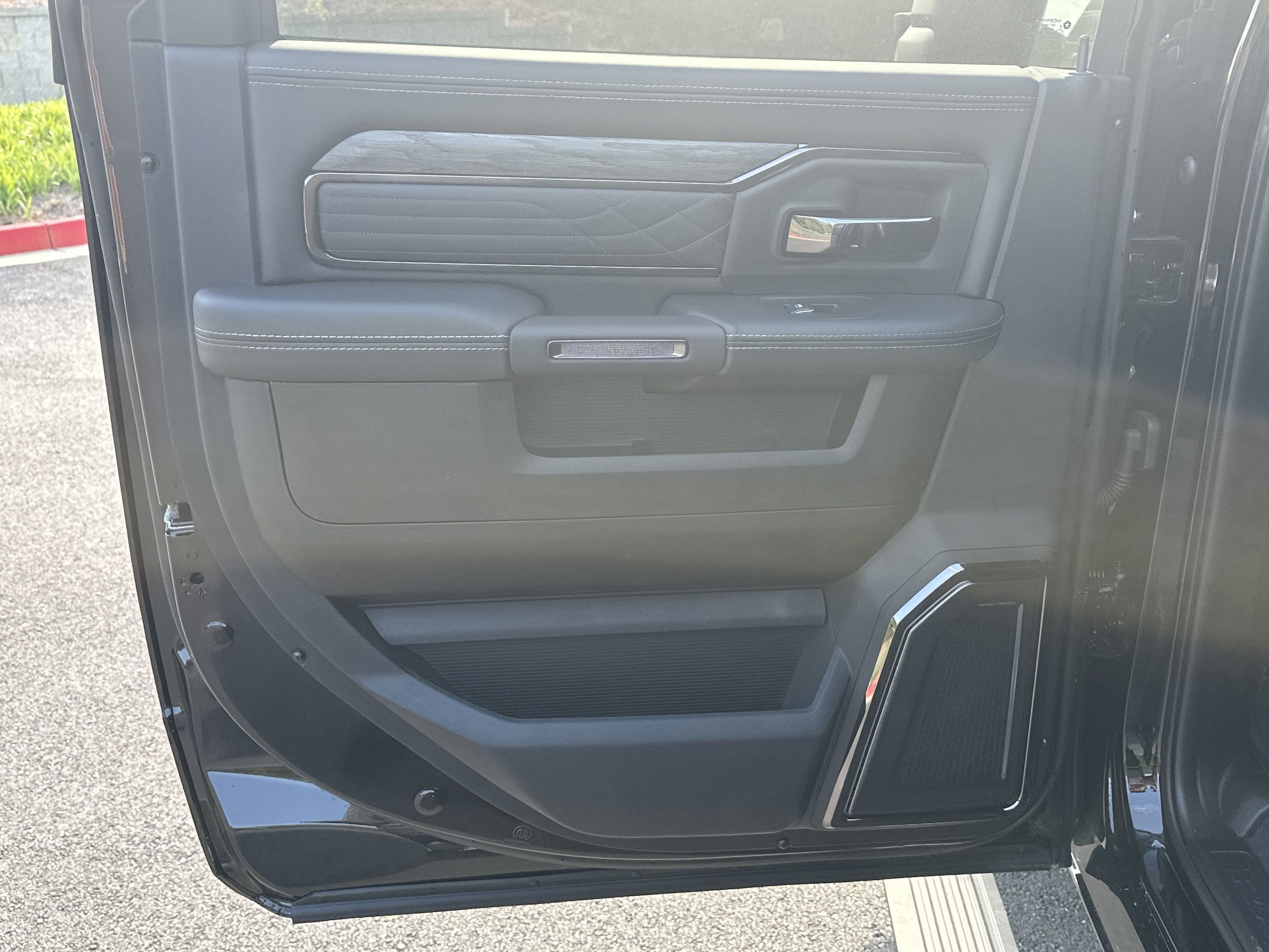 2025 RAM 2500 Limited - Photo 20