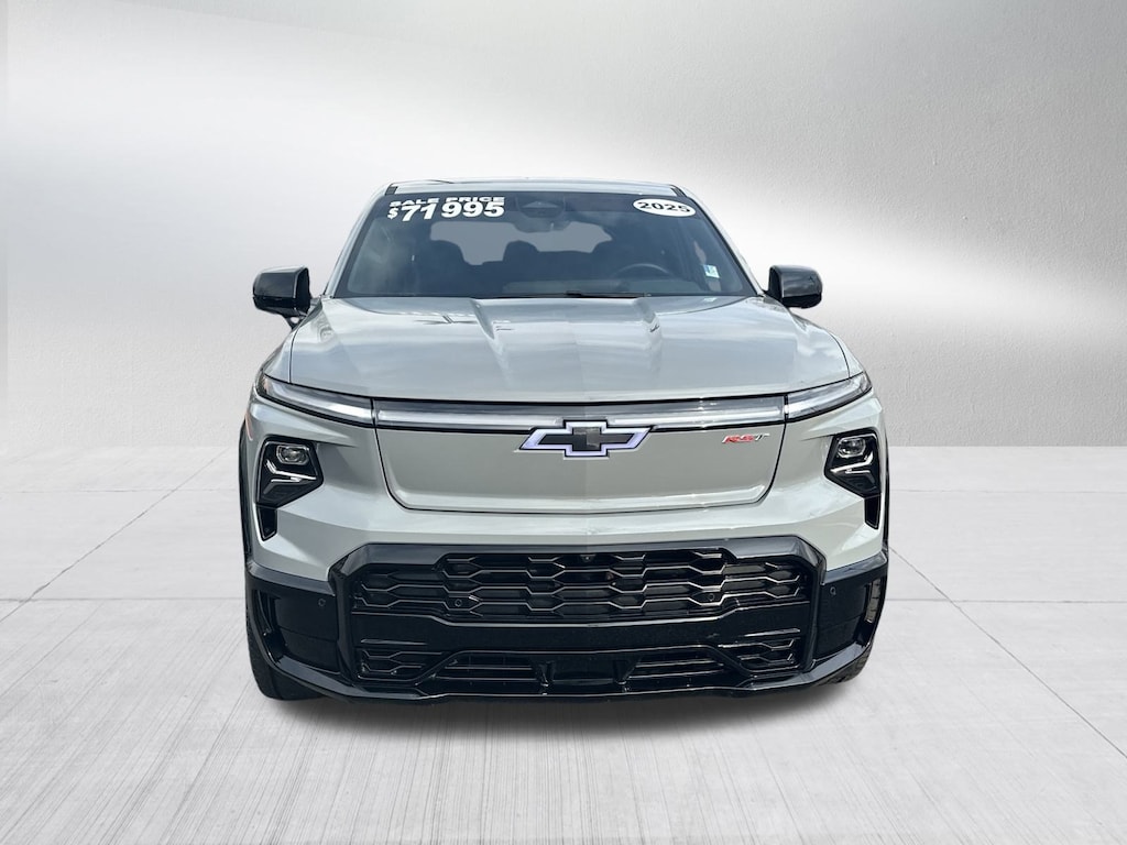 Used 2025 Chevrolet Silverado EV RST w/2SP Truck Crew Cab