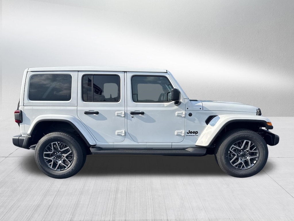 New 2026 Jeep Wrangler 4-DOOR SAHARA Sport Utility
