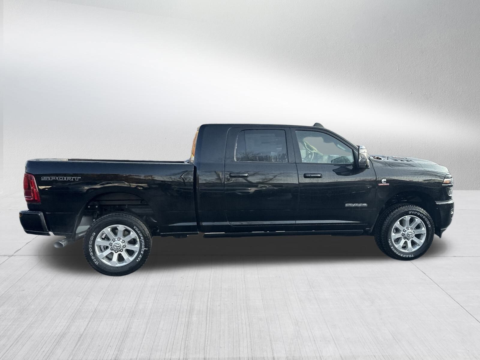 2026 Ram 2500 Laramie photo 4