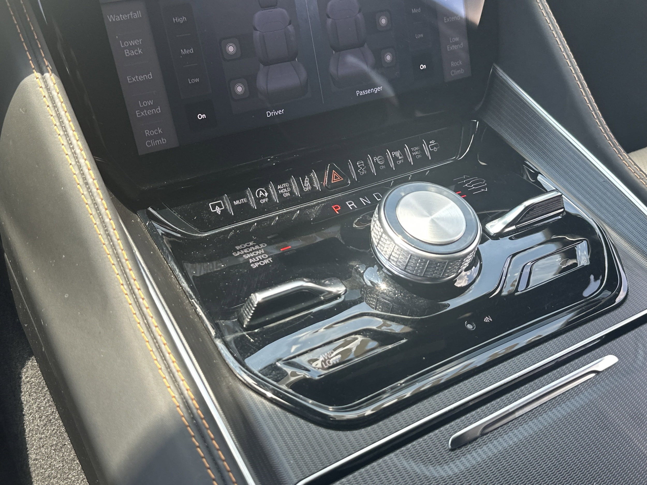 2024 Jeep Grand Wagoneer Series III - Photo 27