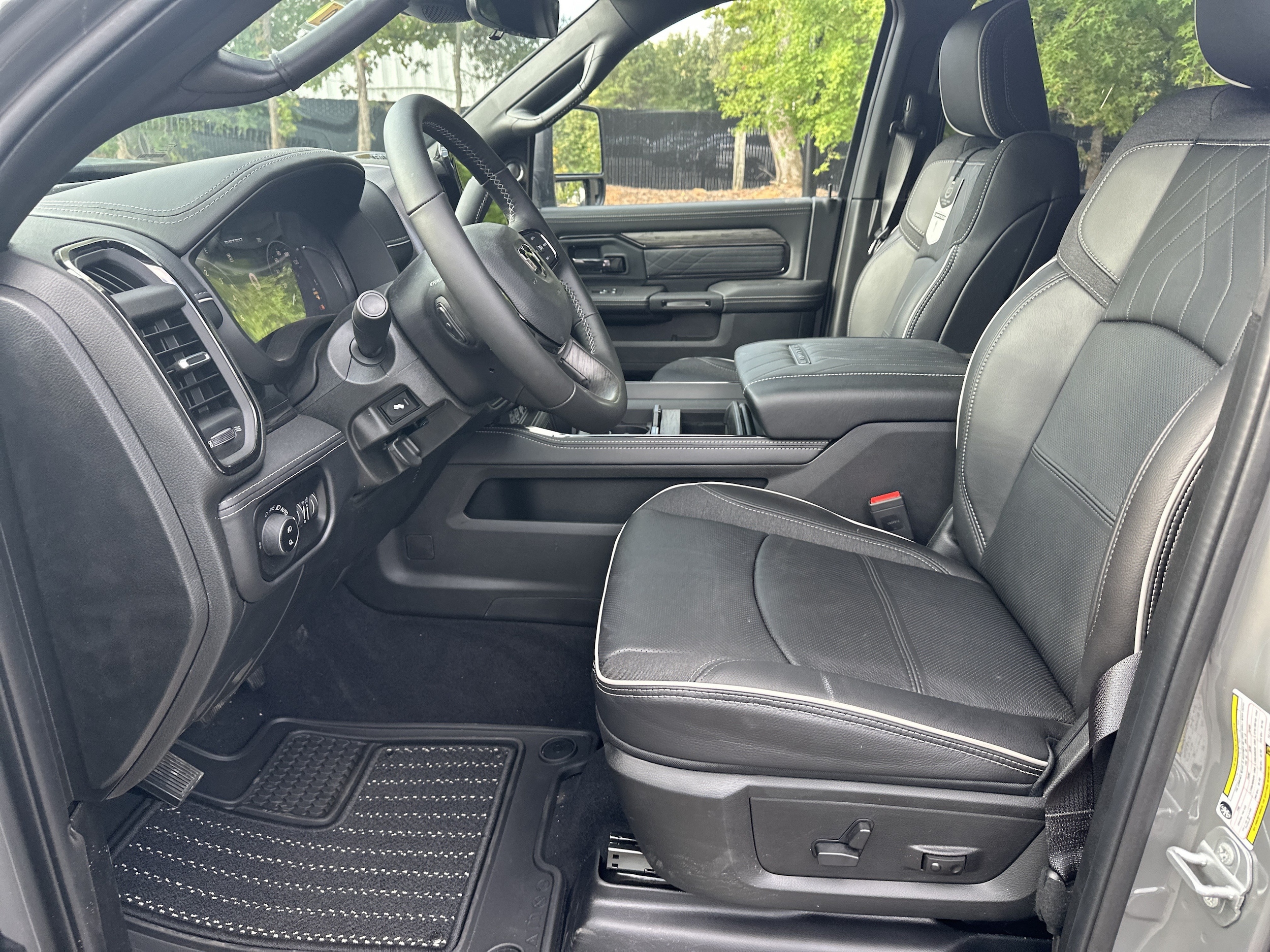 2026 RAM 2500 Limited - Photo 9