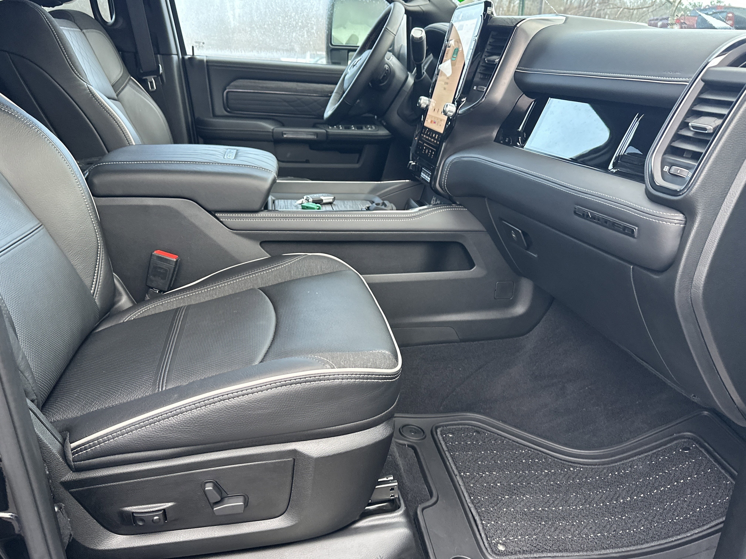 2025 RAM 2500 Limited - Photo 16