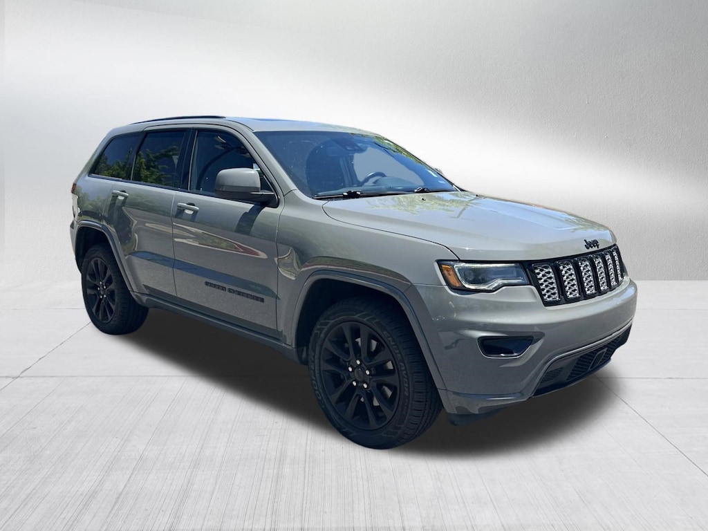 Used 2021 Jeep Grand Cherokee Laredo SUV
