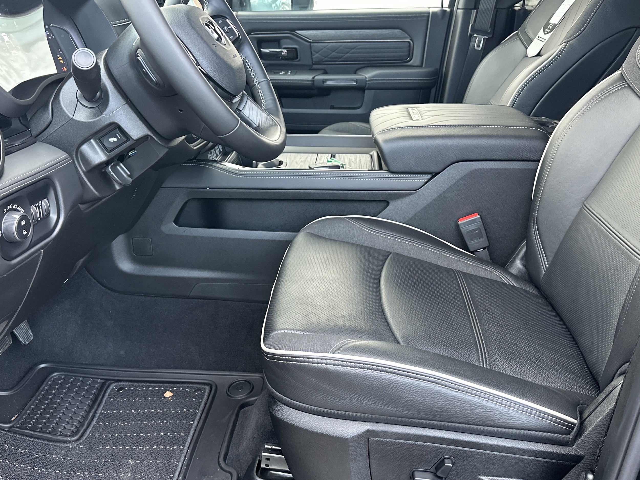 2025 RAM 2500 Limited - Photo 9