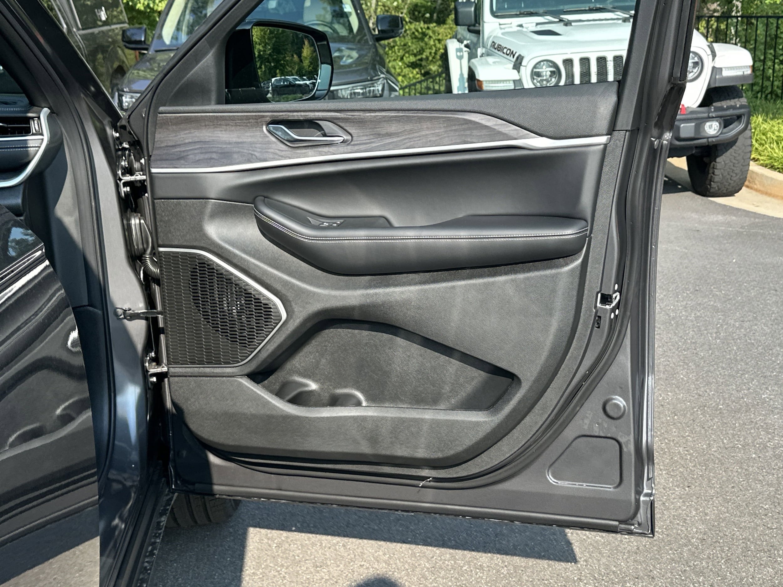 2025 Jeep Grand Cherokee Limited - Photo 14