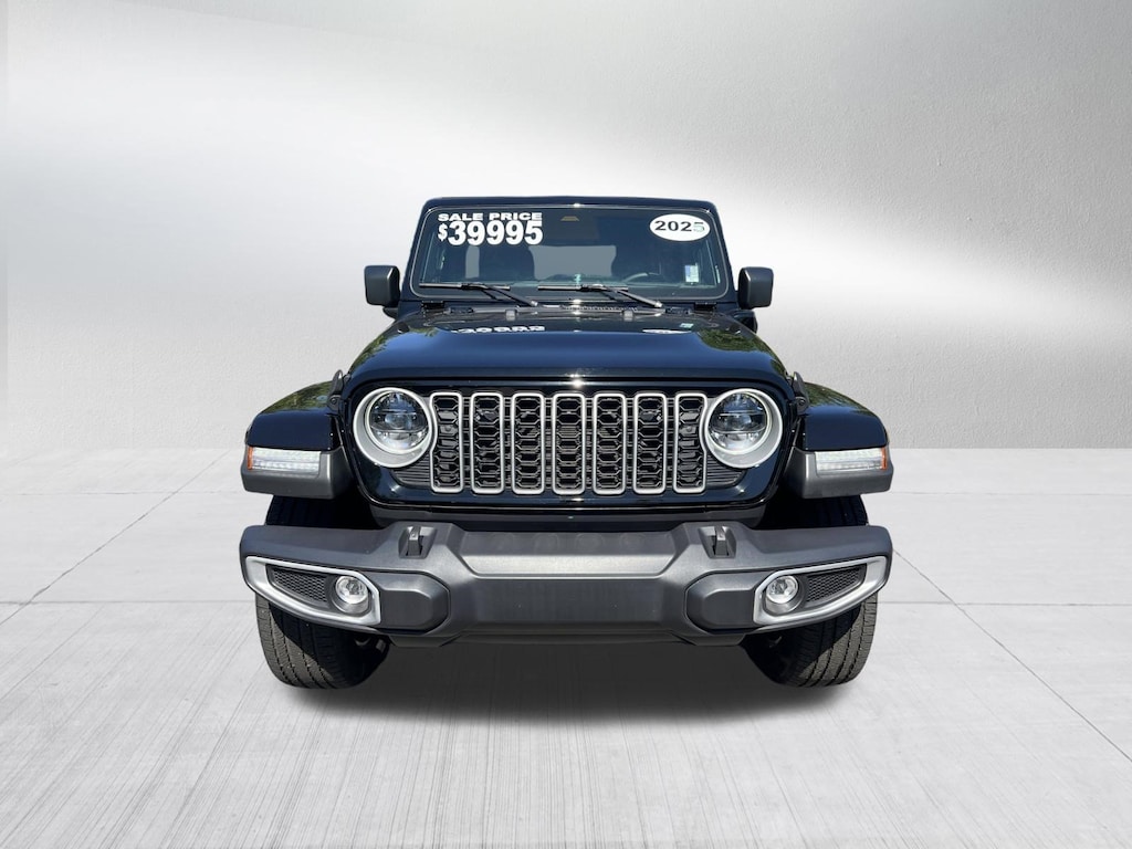 Used 2025 Jeep Wrangler 4xe Sahara SUV