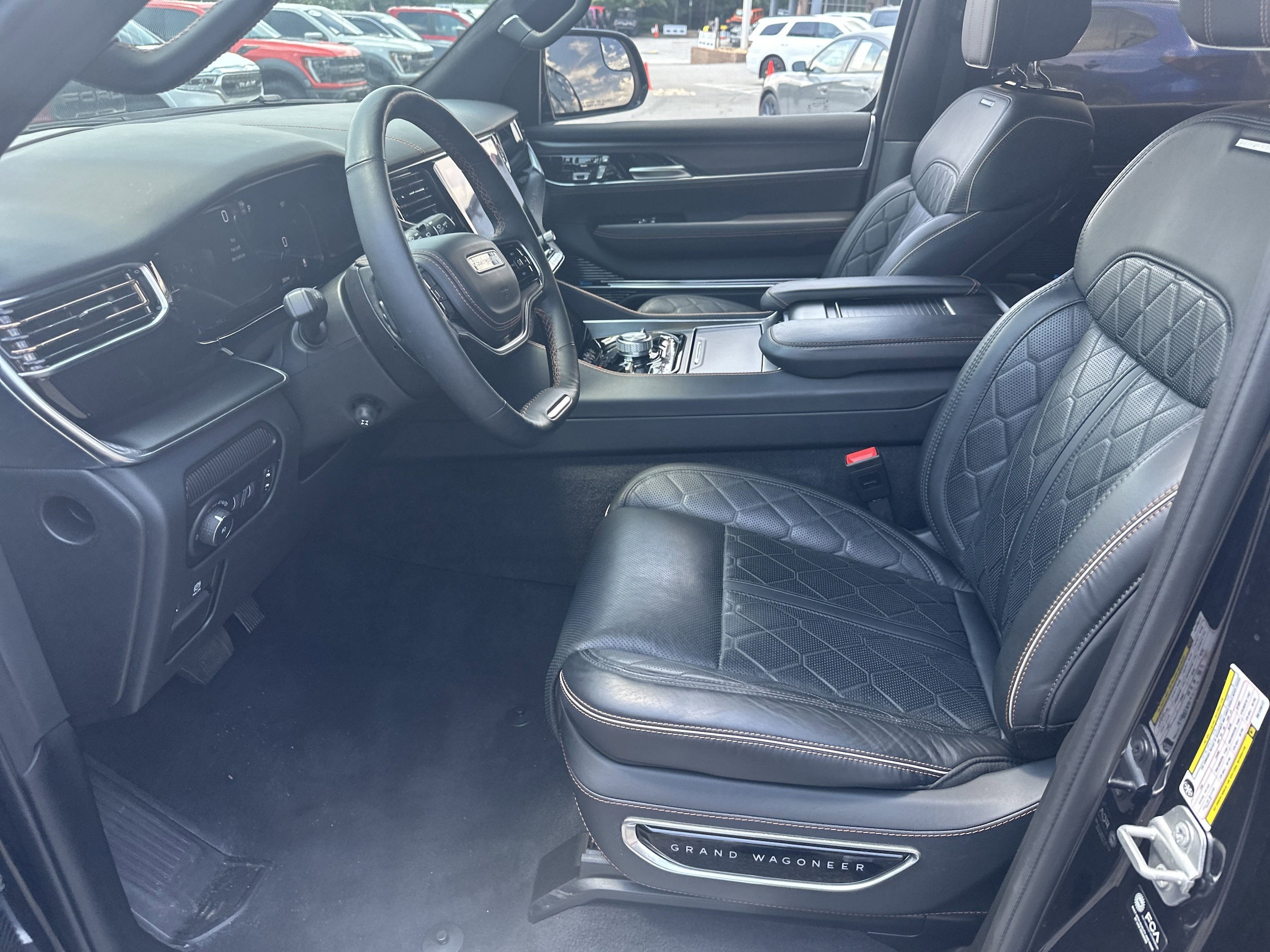 2024 Jeep Grand Wagoneer Series III - Photo 9