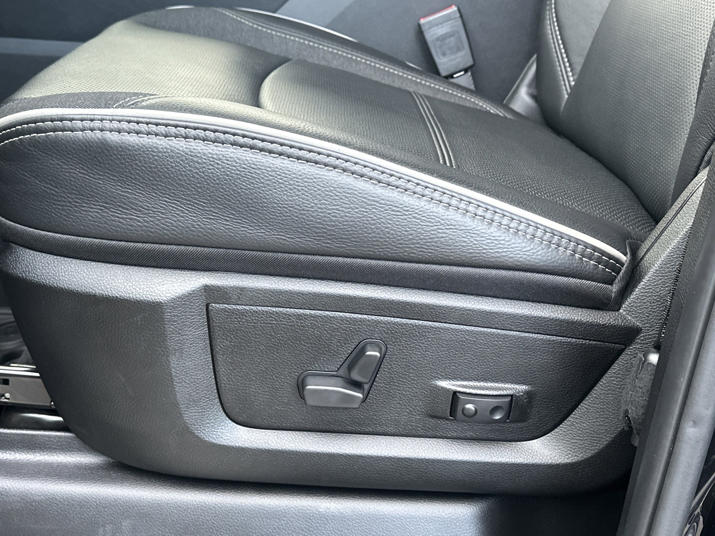 2025 RAM 2500 Limited - Photo 10