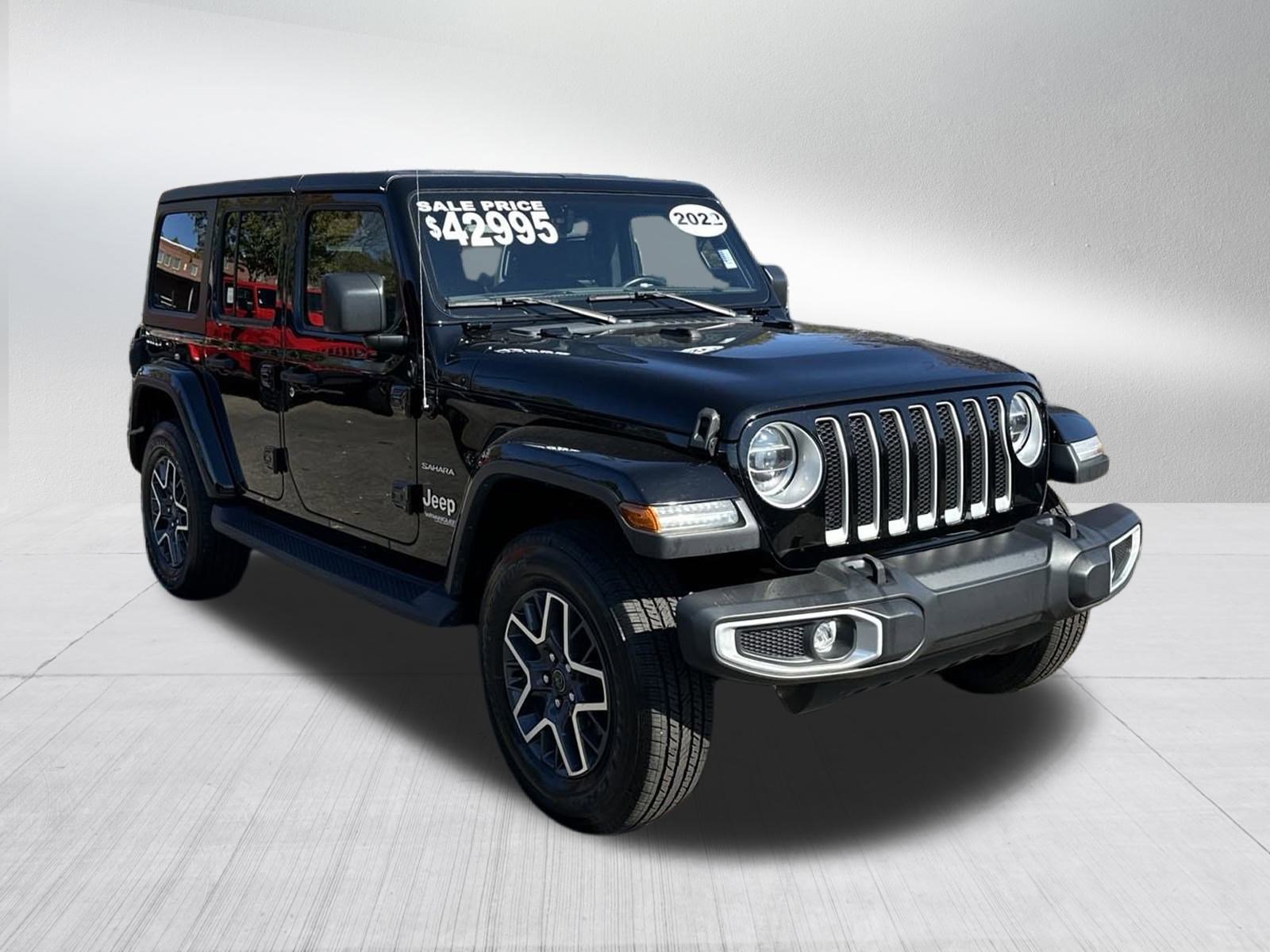 2022 Jeep Wrangler Unlimited Sahara photo 3