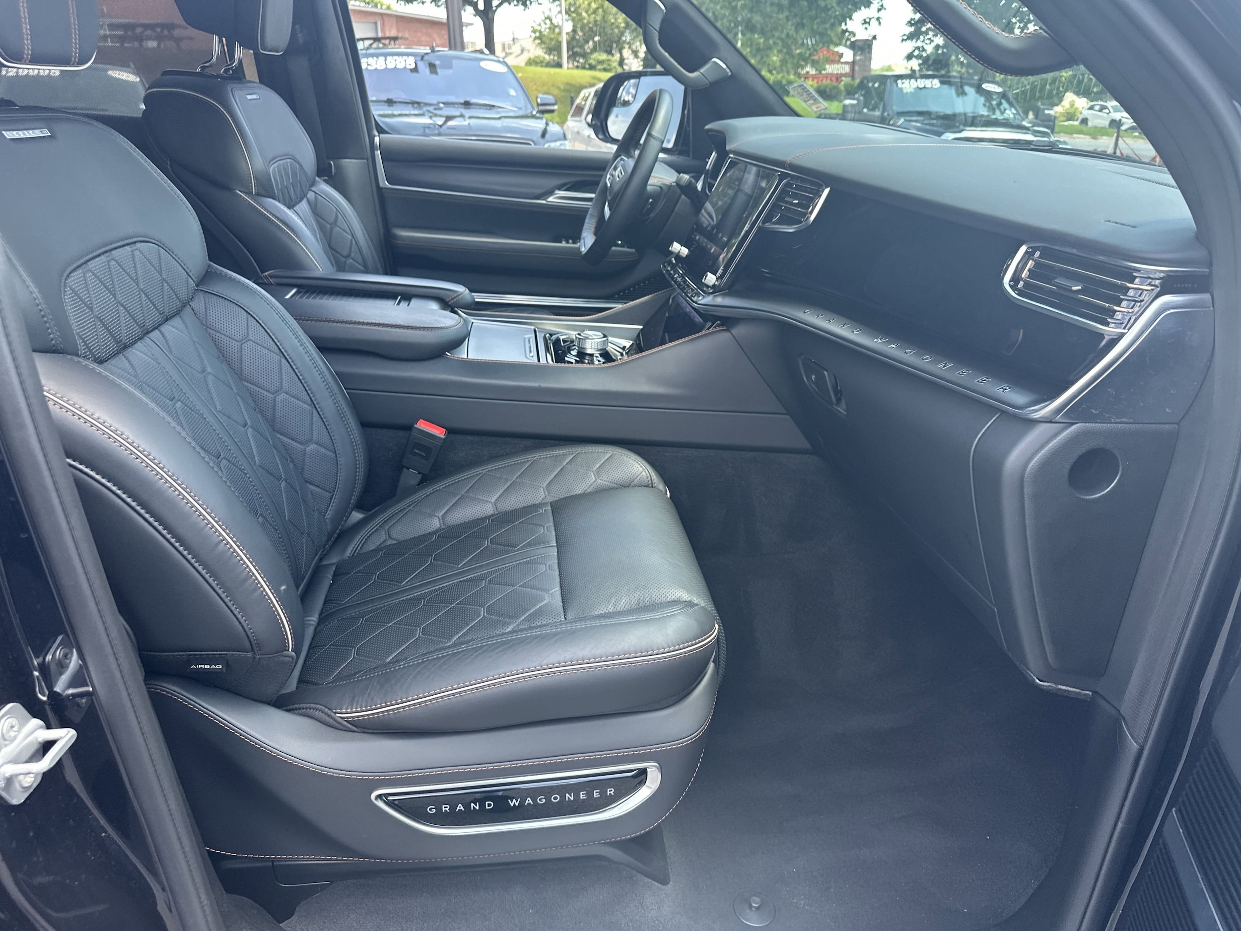 2024 Jeep Grand Wagoneer Series III - Photo 13