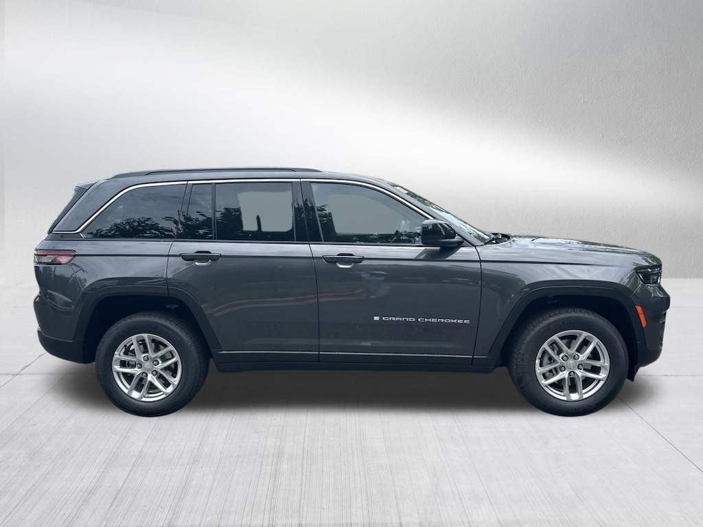 New 2026 Jeep Grand Cherokee LAREDO X 4X2 Sport Utility
