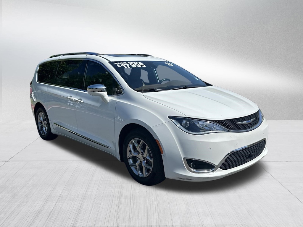 Used 2018 Chrysler Pacifica Limited Van