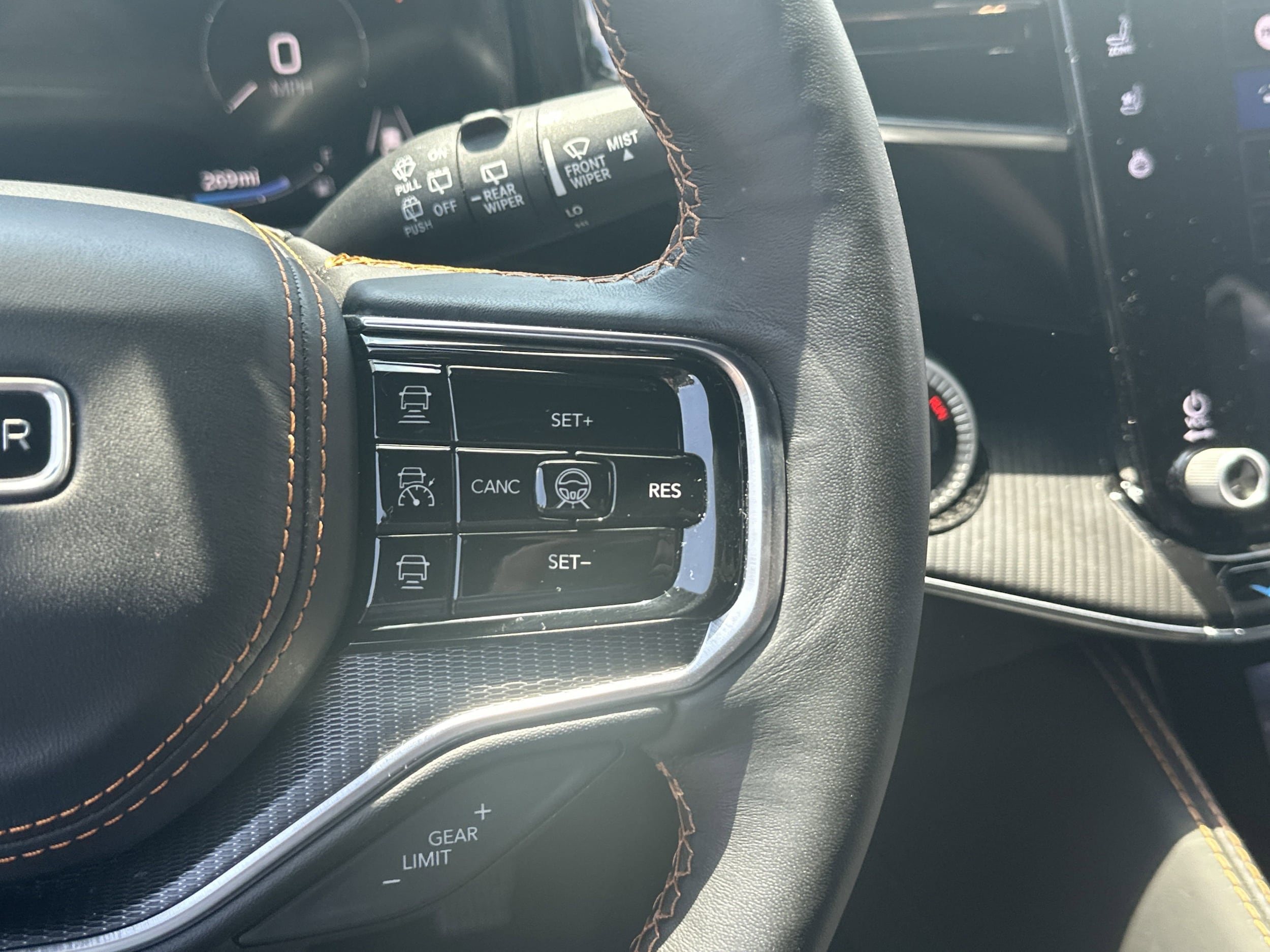 2024 Jeep Grand Wagoneer Series III - Photo 23